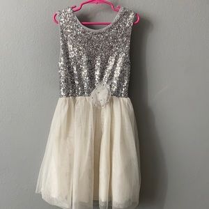 Est. 1989 Place - Elegant Dress